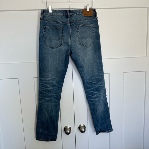 American Eagle Flex Distressed Jeans - Picture 6 of 8